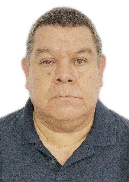 Carlos Manuel Fernando Paredes Mencia, fotografía registrada en su hoja de vida ante el JNE