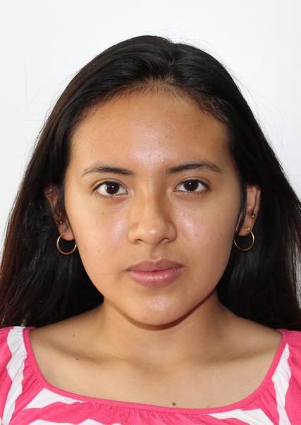 Claritza Andrea Villogas Dominguez, fotografía registrada en su hoja de vida ante el JNE