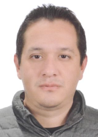 Edwing Alfredo Barron Zubiate, fotografía registrada en su hoja de vida ante el JNE