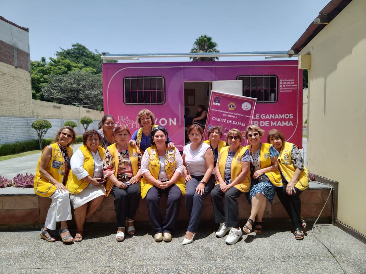 Fotografía publicada por la Municipalidad de La Molina con el comunicado "79 pacientes fueron atendidas en campaña oncológicaen La Molina"