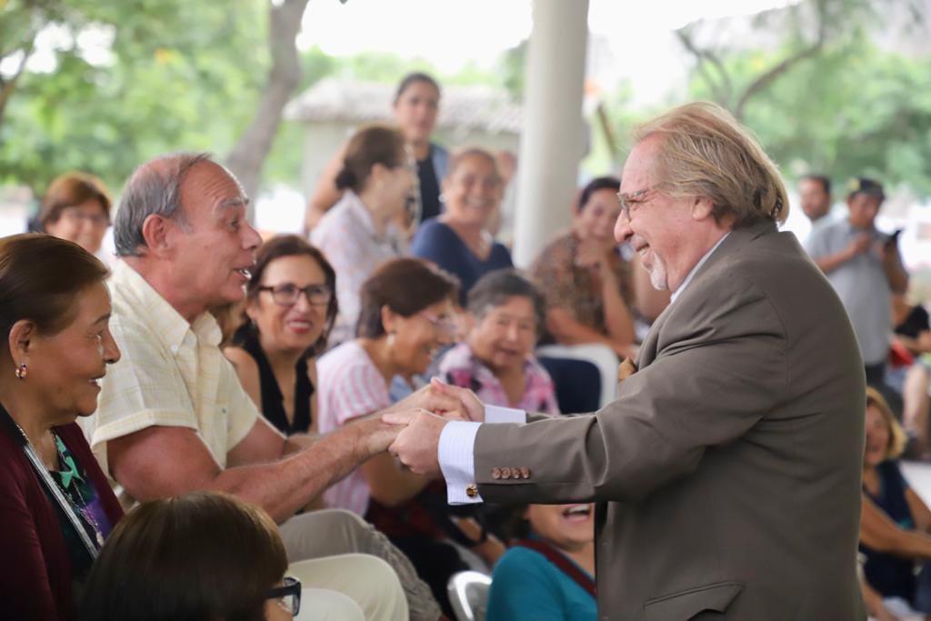 Fotografía publicada por la Municipalidad de La Molina con el comunicado "Alcalde Diego Uceda cumplió promesa y entregó obras en el CIAM"