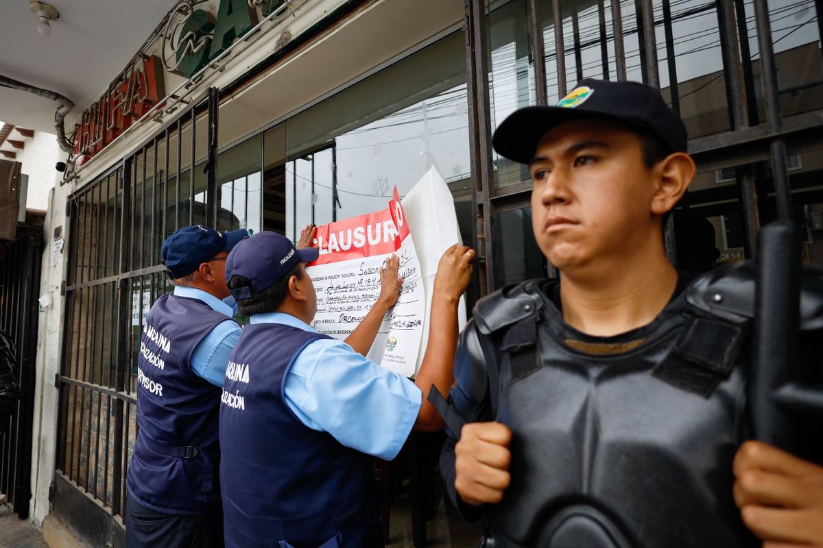 Fotografía publicada por la Municipalidad de La Molina con el comunicado "La Molina sancionará a todos los establecimientos de expendio de alimentos que a"