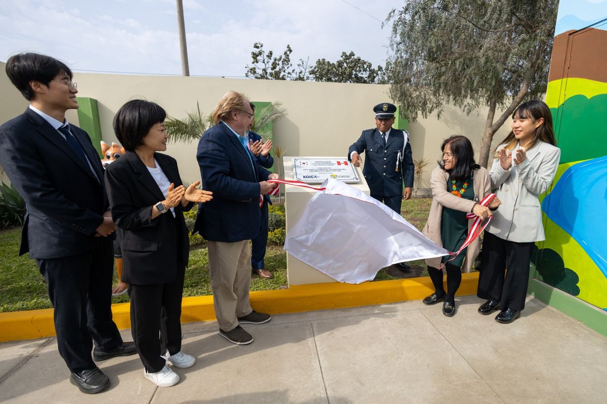 Fotografía publicada por la Municipalidad de La Molina con el comunicado "La Molina inauguró Primer Centro de Educación Ambiental en el país"