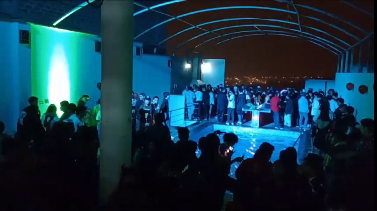 Fotografía publicada por la Municipalidad de La Molina con el comunicado "Municipalidad de La Molina intervino fiestas clandestinas de Halloween"