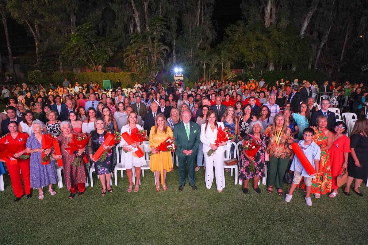 Fotografía publicada por la Municipalidad de La Molina con el comunicado "MUNICIPALIDAD DE LA MOLINA RECONOCIÓ A MUJERES LÍDERES POR SU DÍA"