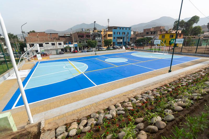 Fotografía publicada por la Municipalidad de La Molina con el comunicado "LOSA DEPORTIVA “CABO BILLY” DE MUSA LUCE TOTALMENTE RENOVADA"