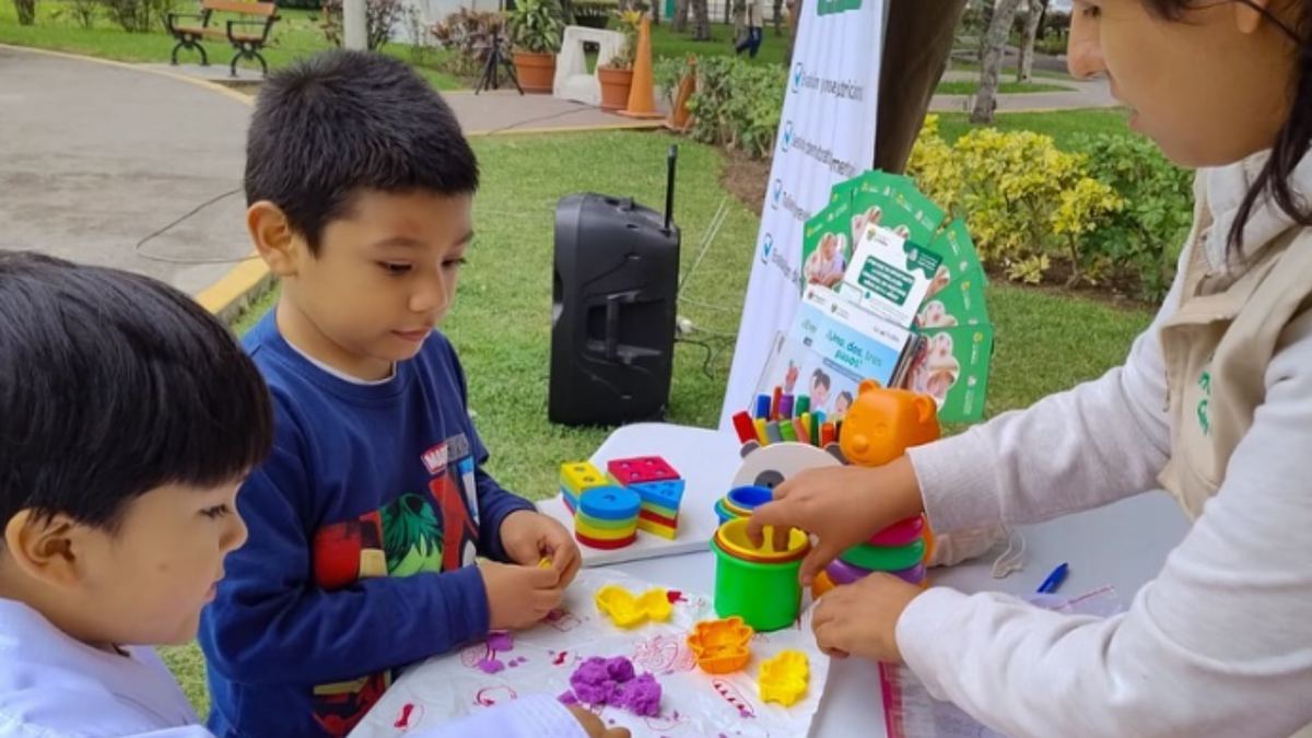 Fotografía publicada por la Municipalidad de La Molina con el comunicado "¡CELEBRAMOS DÍA DEL NIÑO PERUANO!"