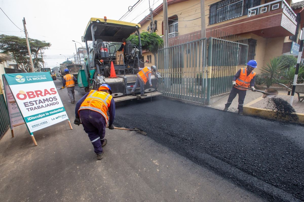 Fotografía publicada por la Municipalidad de La Molina con el comunicado "MUNICIPALIDAD DE LA MOLINA CIERRA EL 2025 CON 100% DE EJECUCIÓN PRESUPUESTAL"