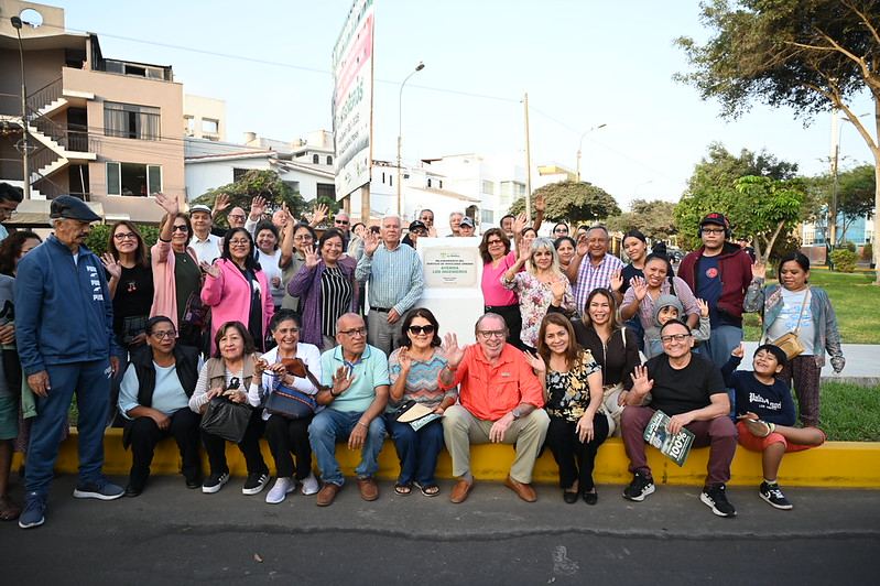 Fotografía publicada por la Municipalidad de La Molina con el comunicado "DISTRITO SIGUE CAMBIANDO DE ROSTRO: ENTREGAN NUEVA AVENIDA LOS INGENIEROS EN LA "