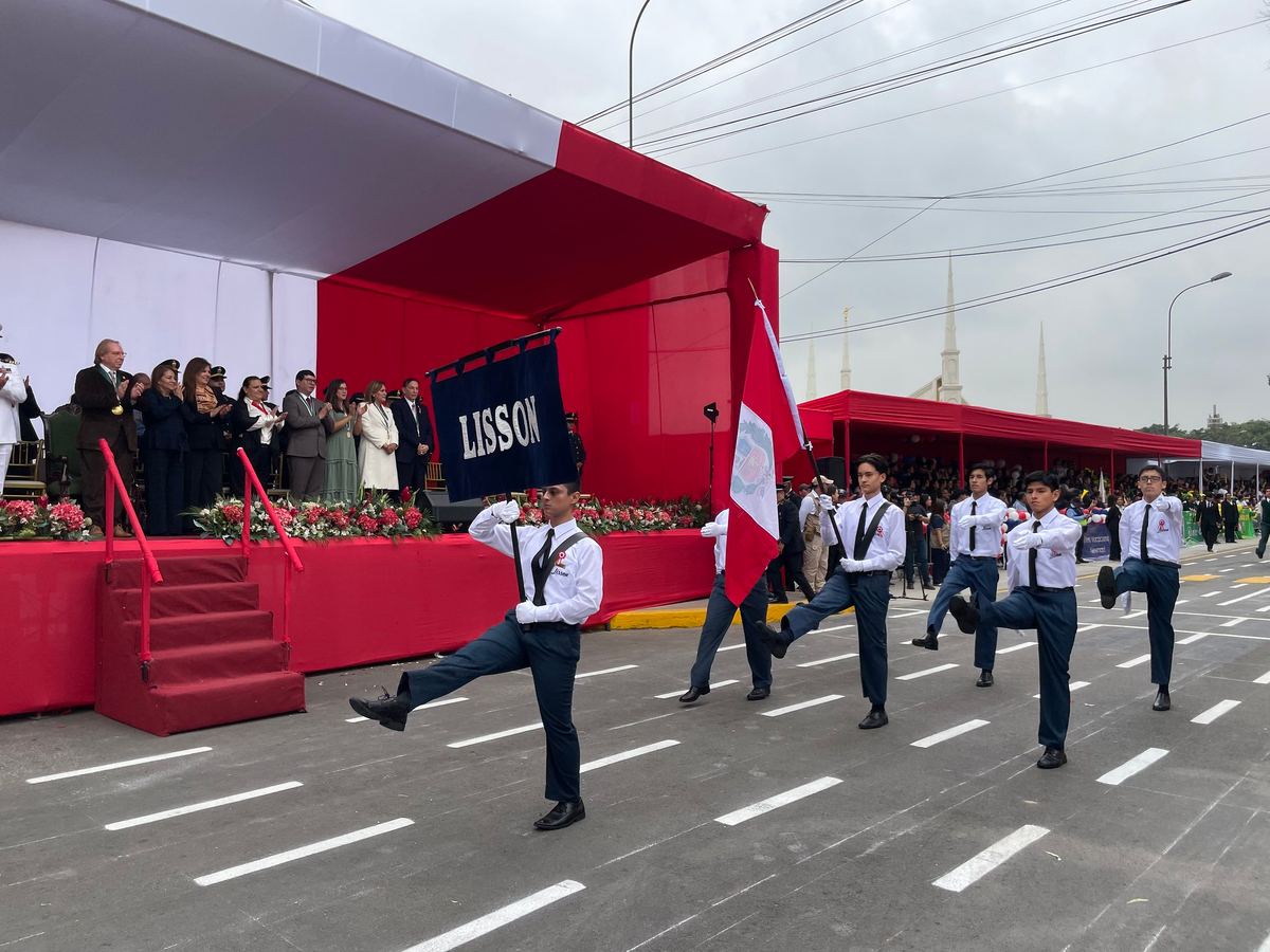 Fotografía publicada por la Municipalidad de La Molina con el comunicado "IMPONENTE DESFILE POR FIESTAS PATRIAS SE REALIZÓ EN DISTRITO DE LA MOLINA"